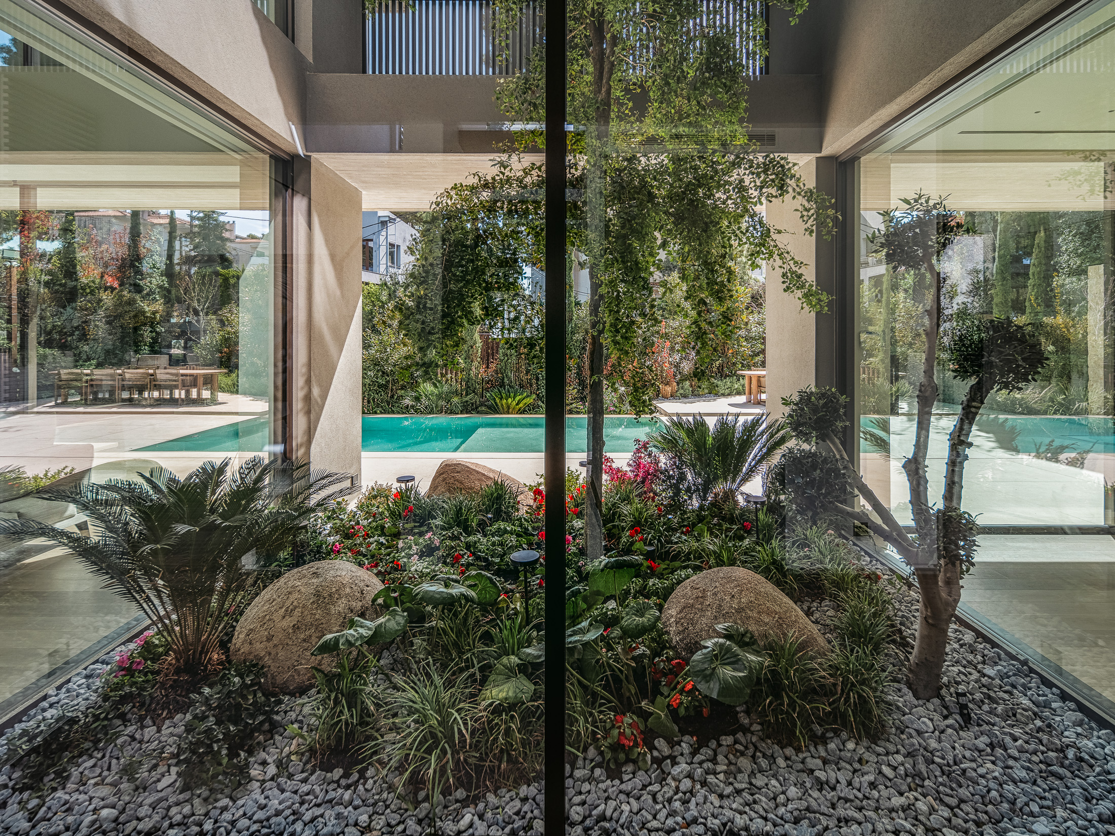 Private Residence — photograph 6