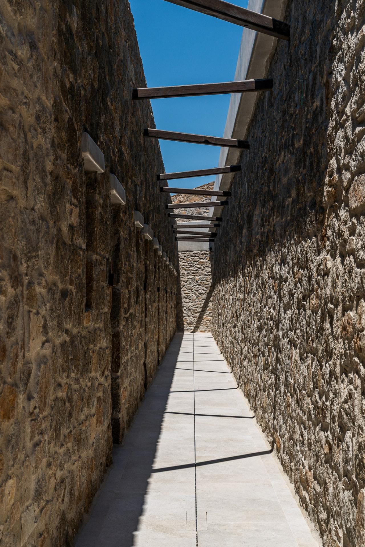 Petrablu, Mykonos — photograph 3